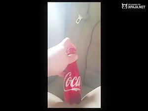 Exclusive Cola Masturbation