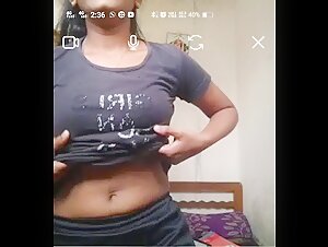 beutiful kannada girl showing her boobs to his lover by video call kannada xxx